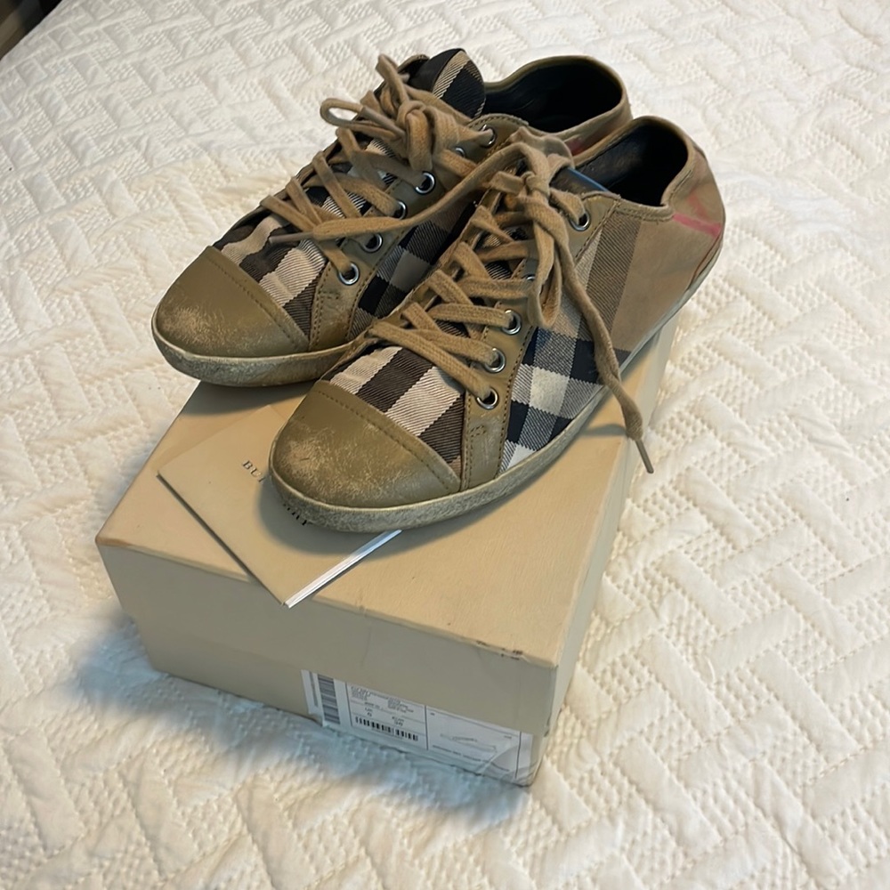 Burberry sneakers